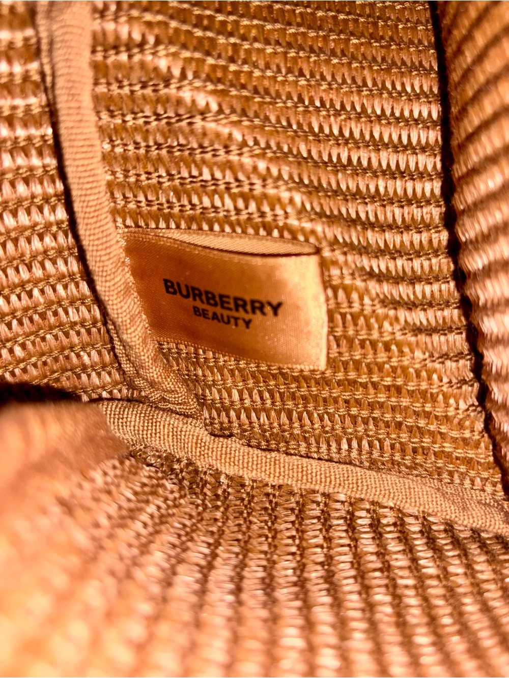 Burberry Goddess Rattan Oversized Tote Bag - Picture 6 of 7